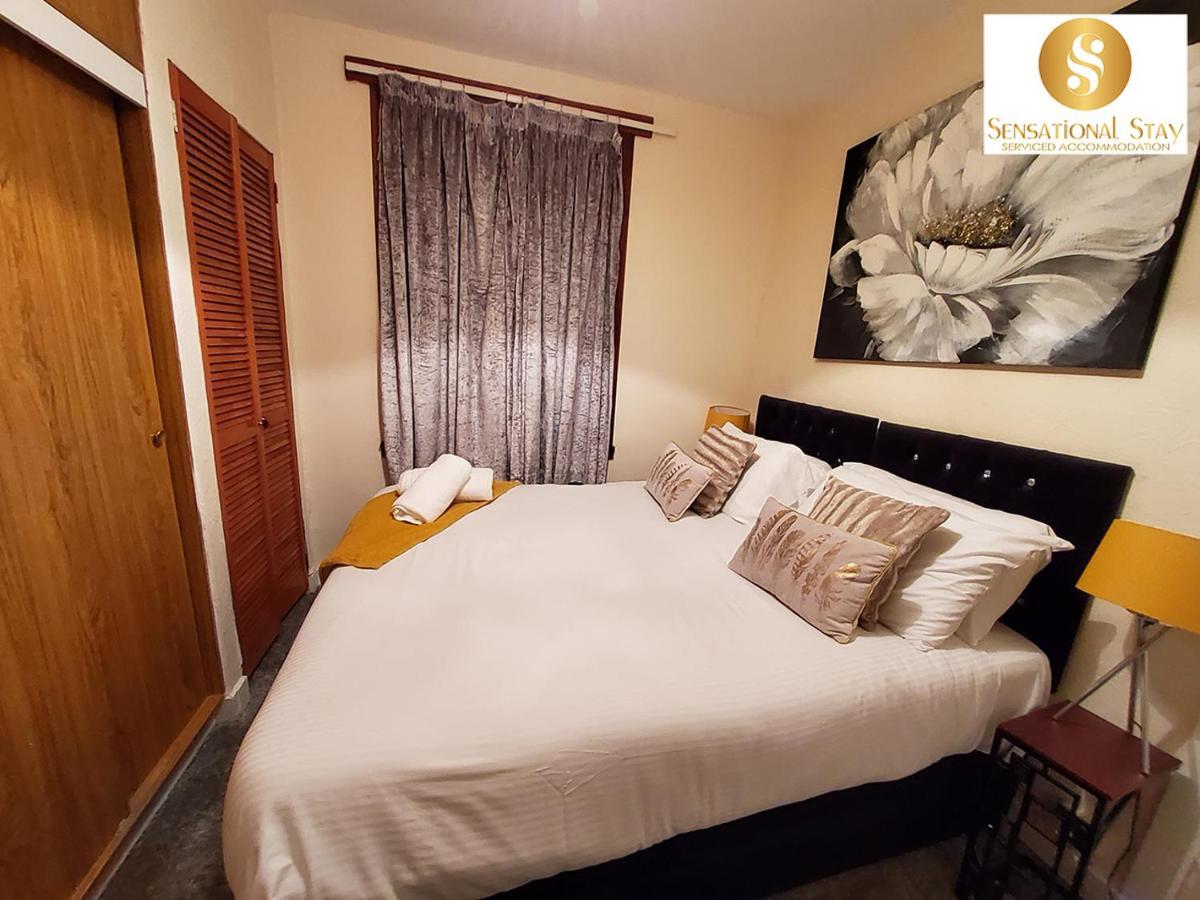 Sensational Stay Short Lets & Serviced Accommodation 2 Bedroom Apartment Aberdeen, Middlefield Place Екстериор снимка