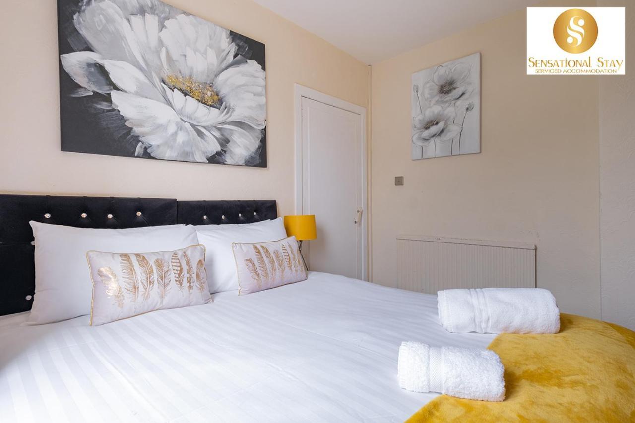 Sensational Stay Short Lets & Serviced Accommodation 2 Bedroom Apartment Aberdeen, Middlefield Place Екстериор снимка