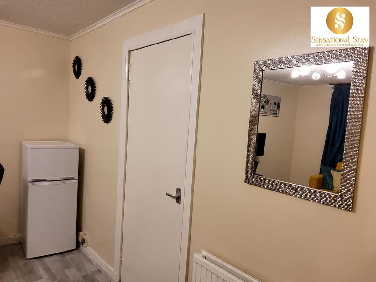 Sensational Stay Short Lets & Serviced Accommodation 2 Bedroom Apartment Aberdeen, Middlefield Place Екстериор снимка