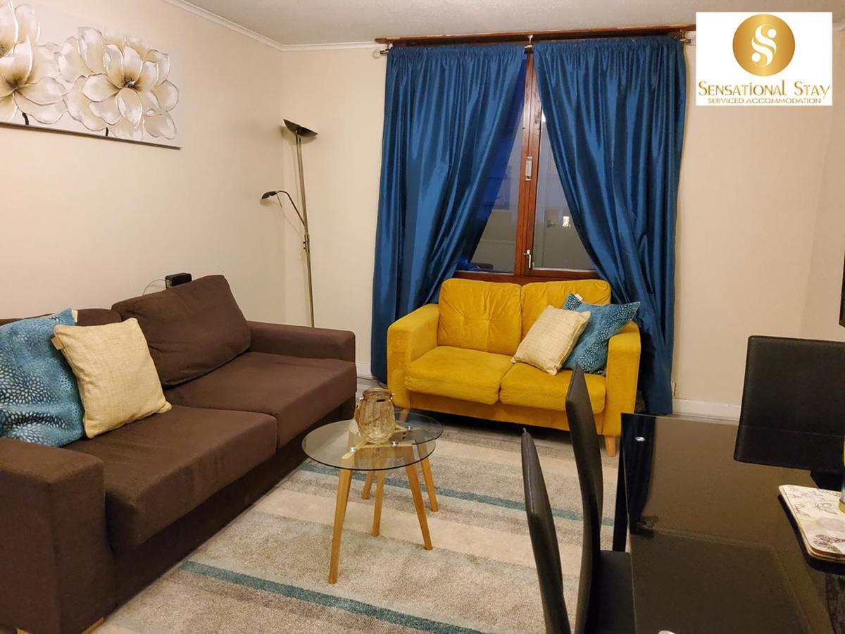 Sensational Stay Short Lets & Serviced Accommodation 2 Bedroom Apartment Aberdeen, Middlefield Place Екстериор снимка